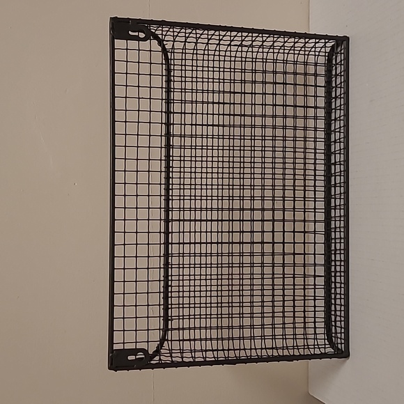 Hanging Metal Mail Holder - Picture 4 of 12